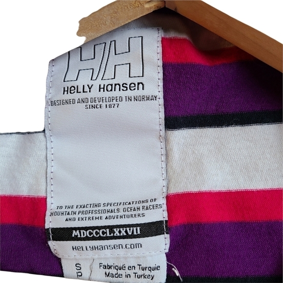 Helly Hansen white pink purple striped short-sleeved coastal core tee shirt - Picture 7 of 8